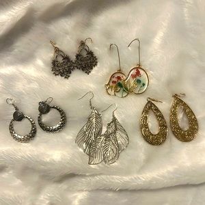 dangle earring bundle. women’s jewelry. 5 pairs of new earrings. Never worn.